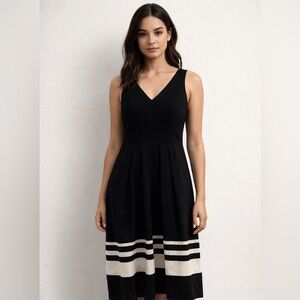 Sunhee Elegant Black and White Dress